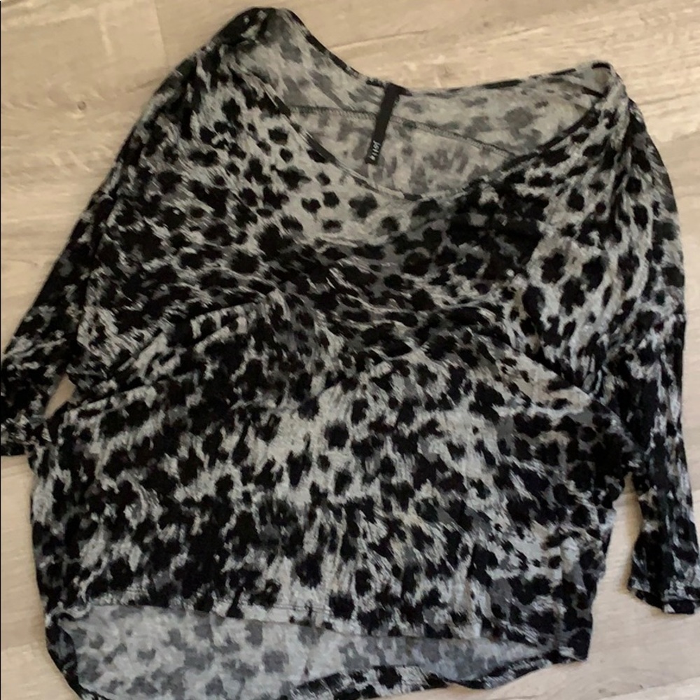Leopard print top